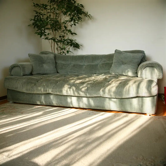 Divano dalle linee moderne, verde, per la casa